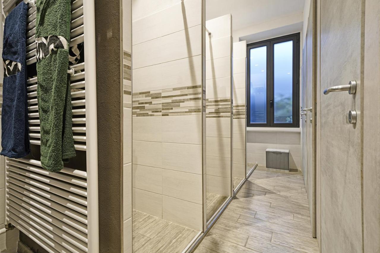 Hostel "La Locanda" Campione Del Garda Exteriér fotografie